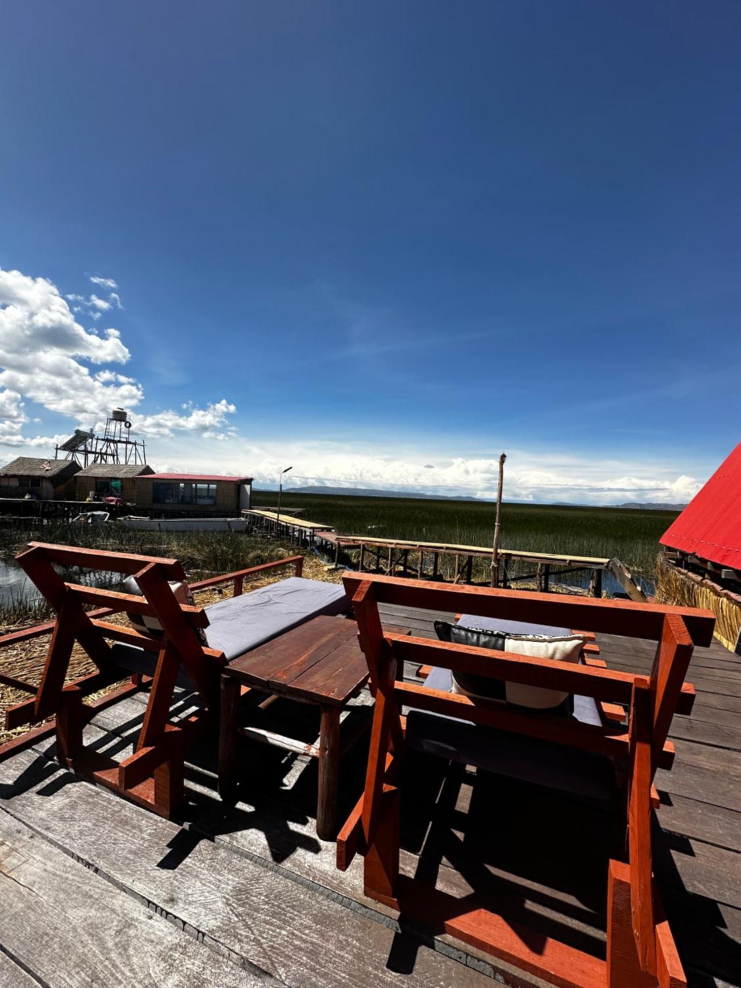 Uros Waliski Lodge Puno Esterno foto