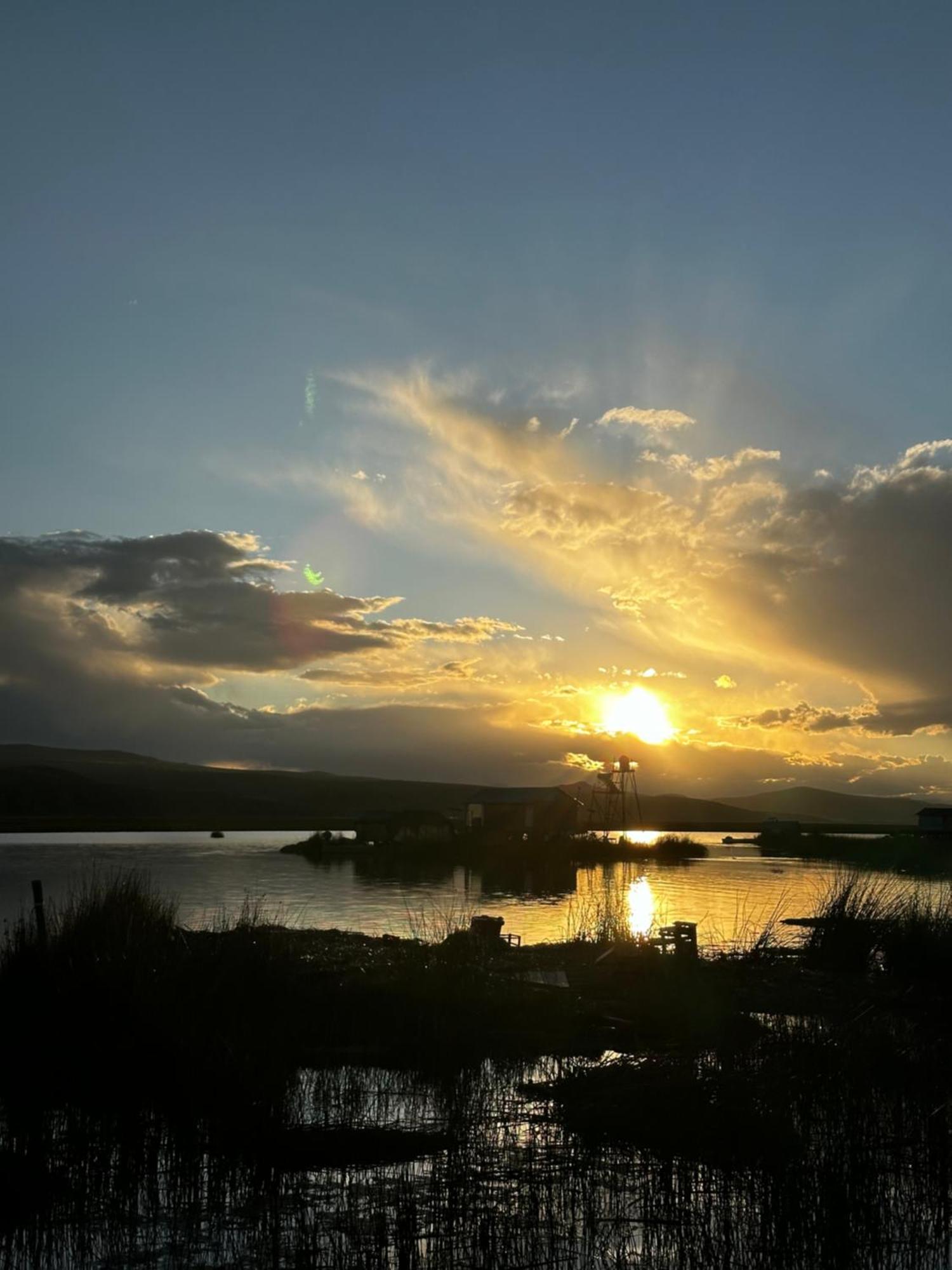 Uros Waliski Lodge Puno Esterno foto