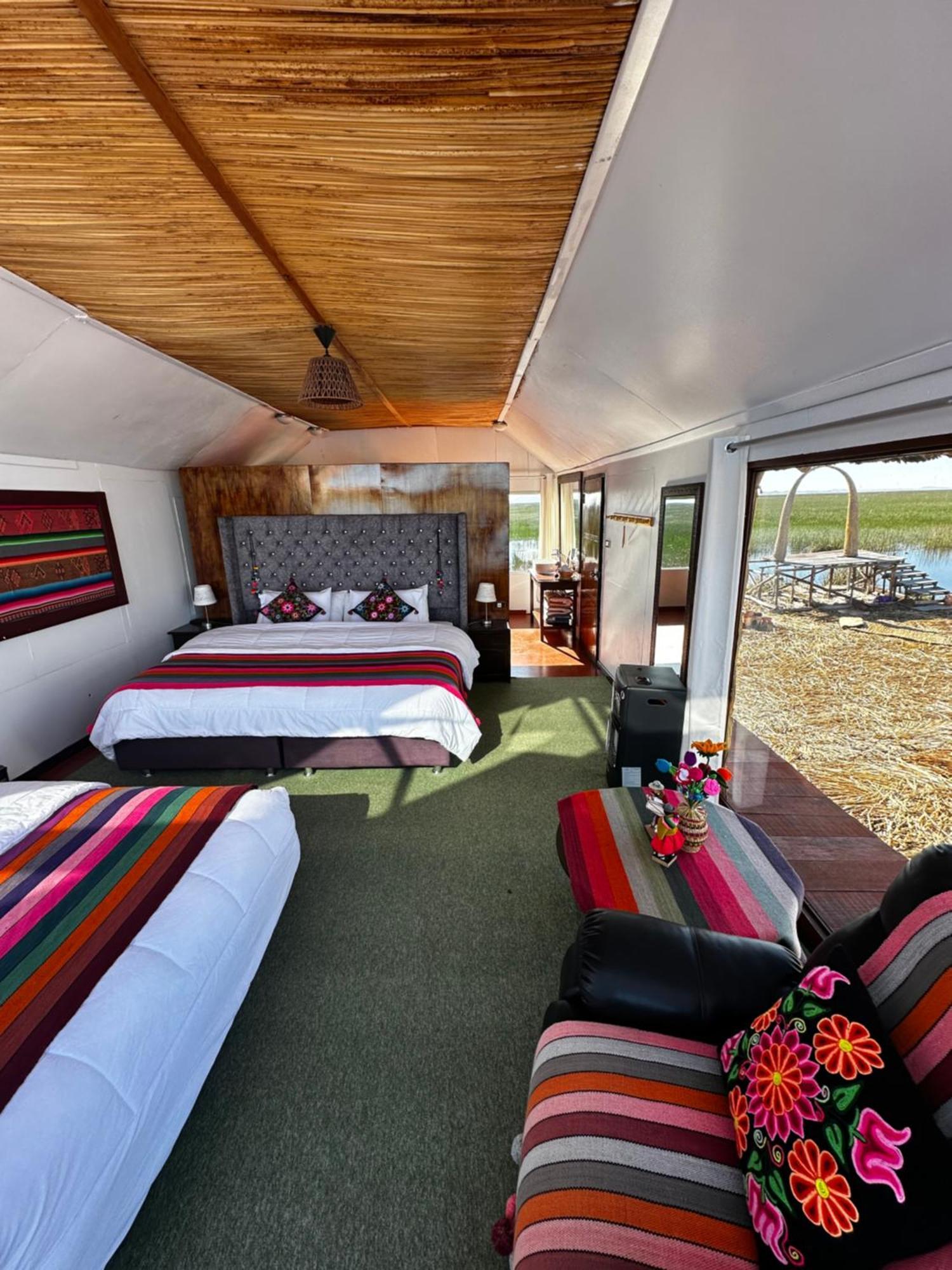 Uros Waliski Lodge Puno Esterno foto